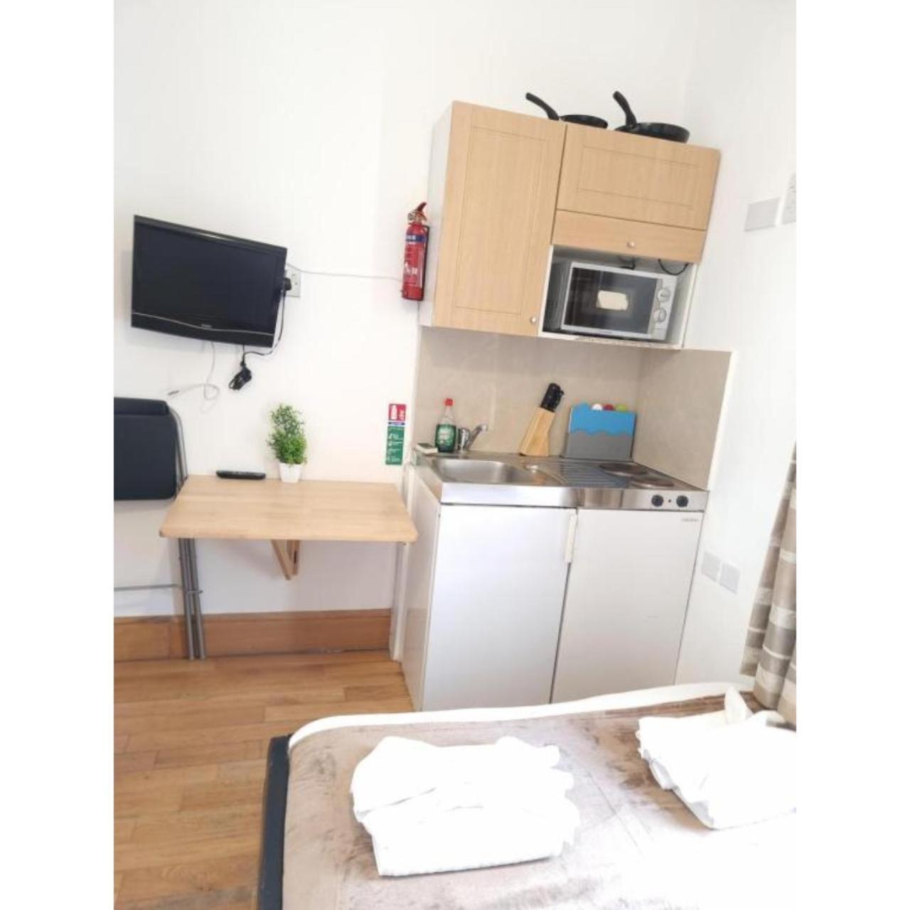 F204-Compact 2Nd Flr Studio Fits 2-Near Hyde Park Londres Exterior foto